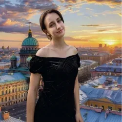 Афиша: Super Romantic Hits на крыше Невского. Трогательный вокал & фортепианные импровизации. Салонная вечеринка с фуршетом в Санкт-Петербурге 4 сентября 2026