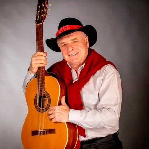 Афиша: Творческая встреча Григория Гладкова. Пластилиновая ворона приглашает друзей в Москве 12 сентября 2026